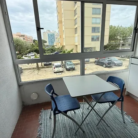 With Balcony Near The Lejlighed *